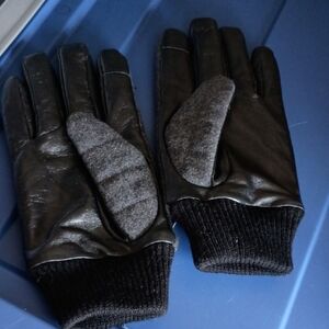 Gooodielow Black gloves Leather for Man Size M/L Used Excellent Condition Clean